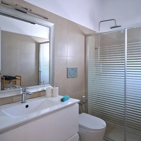 The Sunset Nest Apartment *